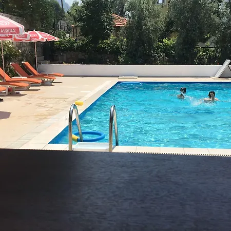 Отель Sarihan 2*