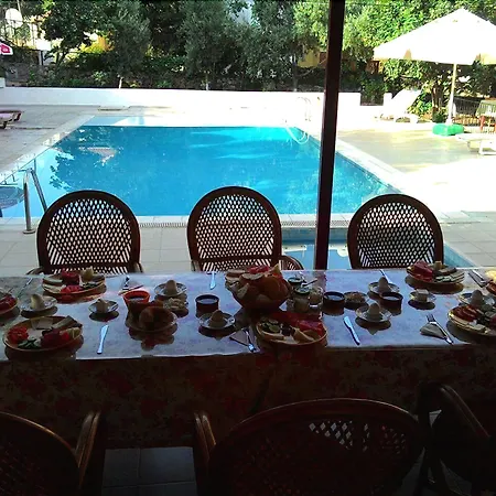 Sarihan Олудениз