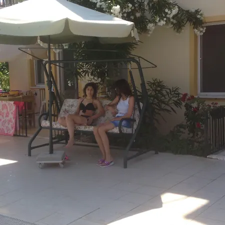 Sarihan Олудениз